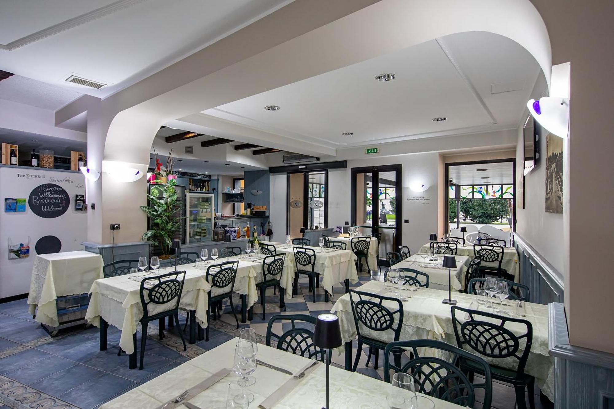 Hotel Novara Verbania Luaran gambar
