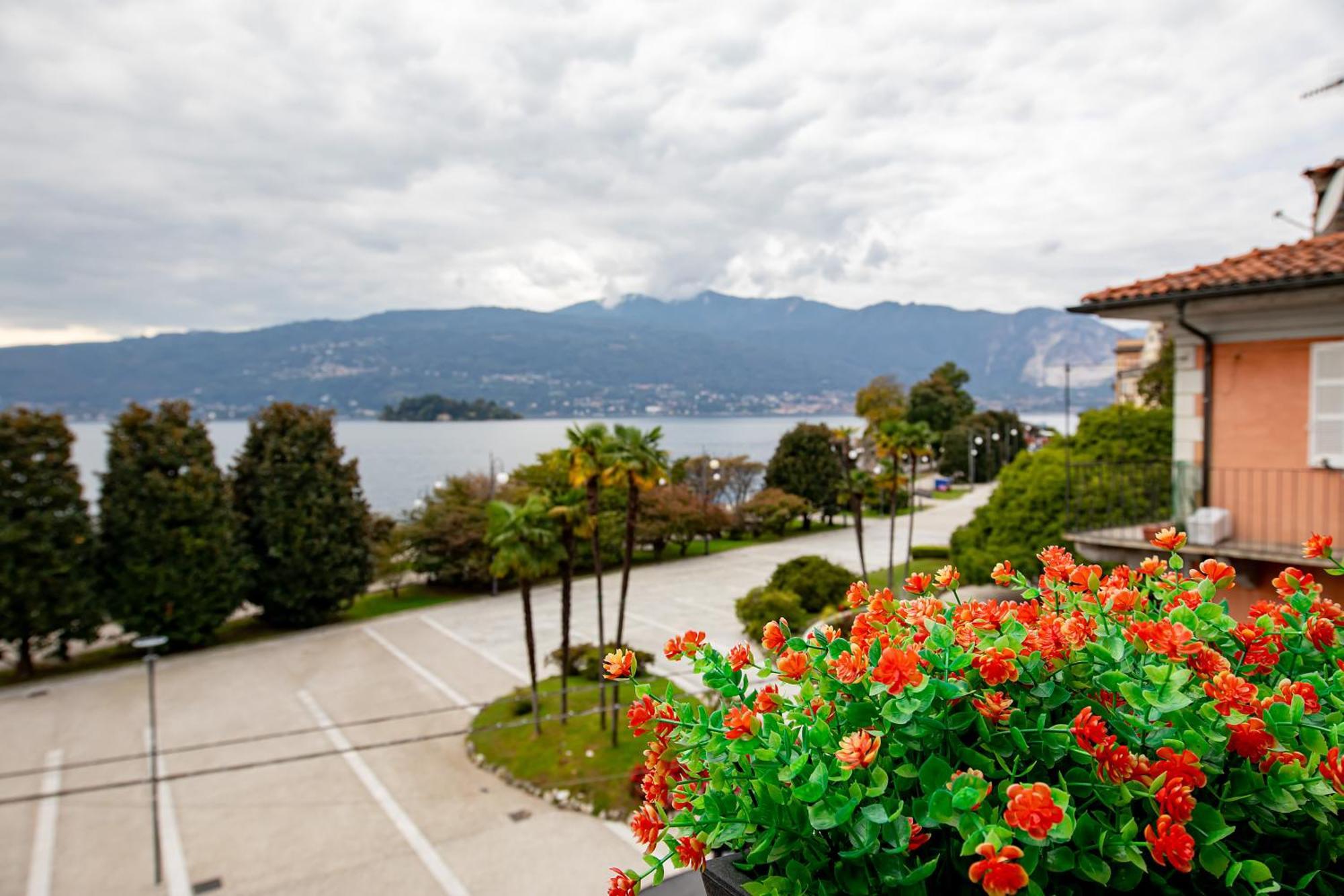 Hotel Novara Verbania Luaran gambar