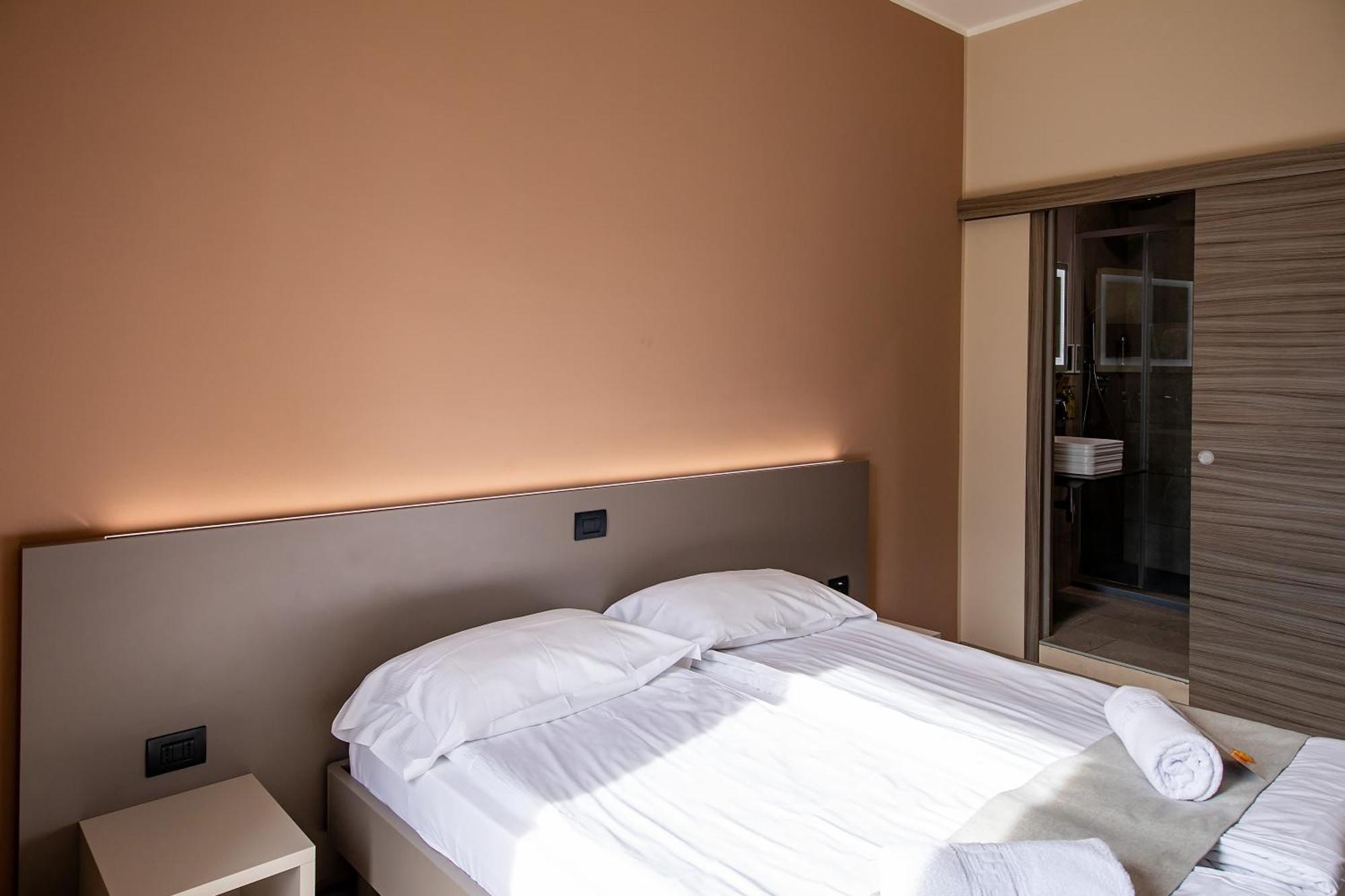 Hotel Novara Verbania Luaran gambar